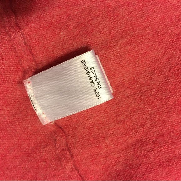 Cashmere BR cardigan, some pilling. - Picture 2 of 4